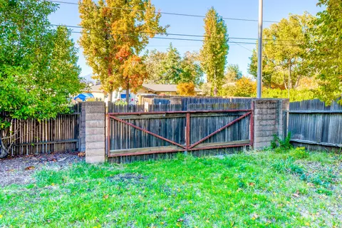 3824 Bechelli Ln, Redding, CA 96002 photo 40