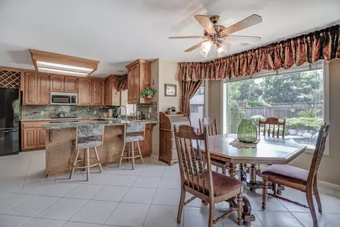 2784 Crystal Tree Dr, Redding, CA 96001 photo 8