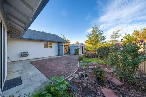 1758 Veracruz Trl, Redding, CA 96003 photo 28