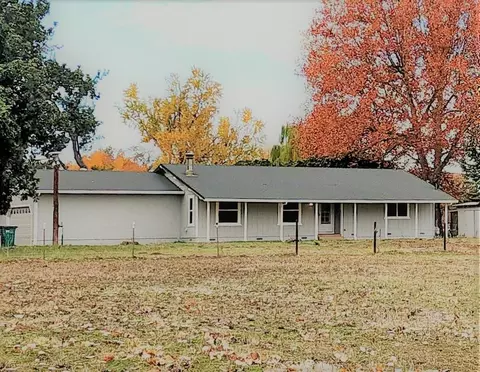 5950 Bourbon Ln, Anderson, CA 96007 photo 1