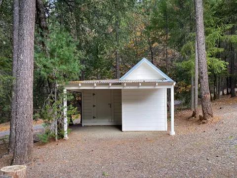 120 Button Rd, Weaverville, CA 96093 photo 2