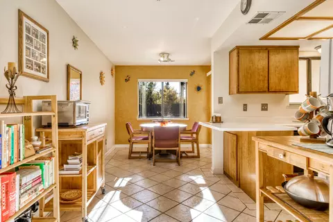 2877 Shotwick Trl, Redding, CA 96002 photo 8