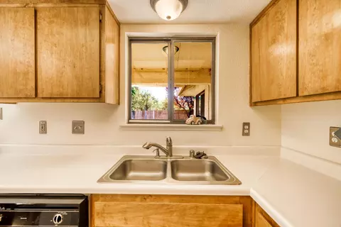 2877 Shotwick Trl, Redding, CA 96002 photo 11