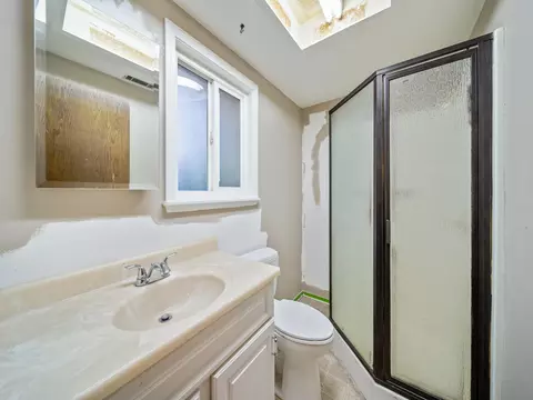 354 Newport Dr, Redding, CA 96001 photo 10