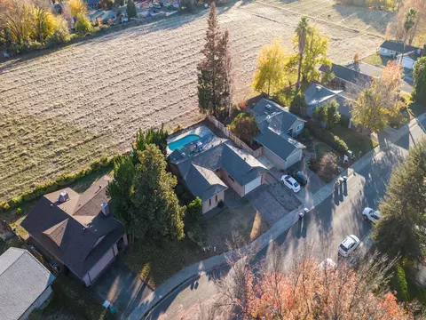 354 Newport Dr, Redding, CA 96001 photo 15