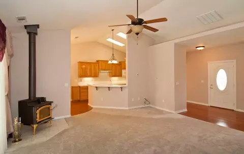 15199 Prospect Dr, Redding, CA 96001 photo 4
