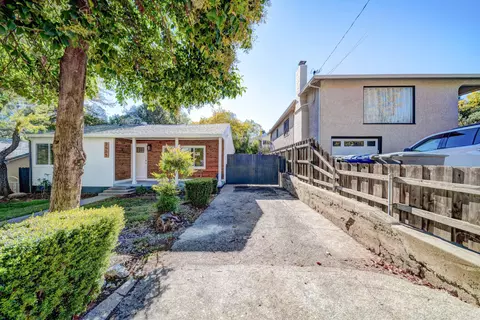 2555 North St, Redding, CA 96001 photo 2