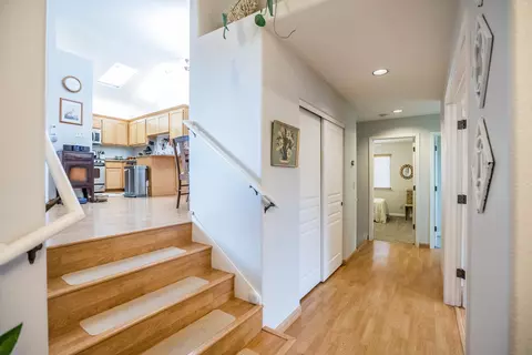 5535 Trish Ct, Redding, CA 96003 photo 3