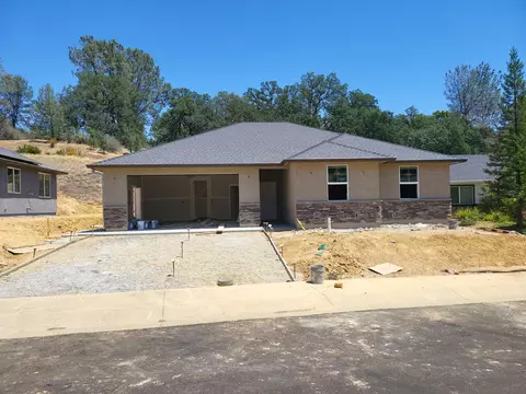 665 Valleybrook Dr, Redding, CA 96003 photo 1