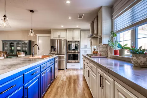 2015 Carpenter Ln, Redding, CA 96002 photo 9
