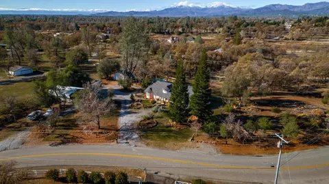 20151 Portero Dr, Redding, CA 96003 photo 2