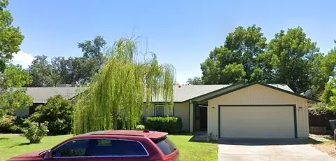 3453 Auburn Dr, Redding, CA 96001 photo 1