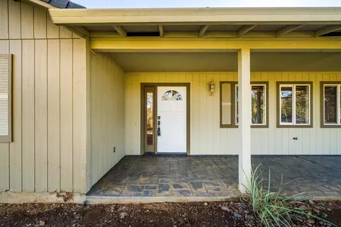 14195 Wyndhaven Dr, Red Bluff, CA 96080 photo 3