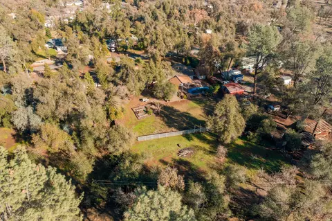 8472 Copper Dr, Redding, CA 96001 photo 47