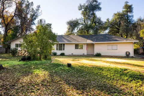 8472 Copper Dr, Redding, CA 96001 photo 3