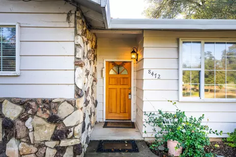 8472 Copper Dr, Redding, CA 96001 photo 4