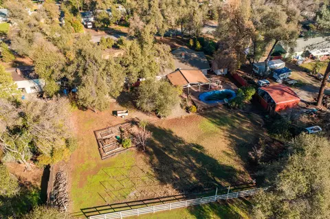8472 Copper Dr, Redding, CA 96001 photo 46