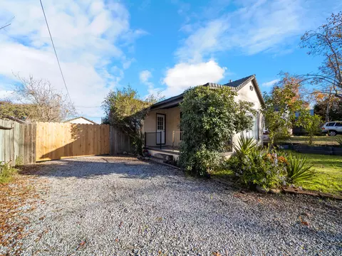 1135 Olive Ave, Redding, CA 96001 photo 20