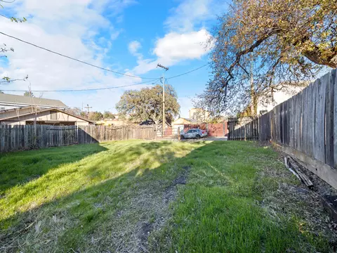 1135 Olive Ave, Redding, CA 96001 photo 19