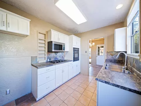 1135 Olive Ave, Redding, CA 96001 photo 5
