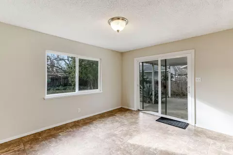 2025 Sycamore Dr, Redding, CA 96001 photo 16