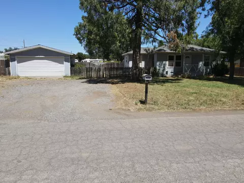 2340 Sacramento Dr, Redding, CA 96001 photo 5