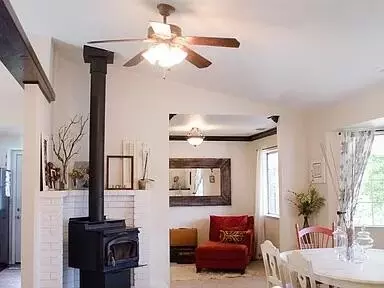 5575 Mica Ct, Redding, CA 96003 photo 3