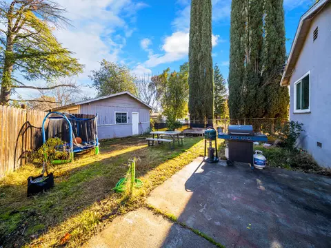 2921 West Way, Redding, CA 96002 photo 22