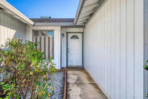 3715 Capricorn Way, Redding, CA 96002 photo 2