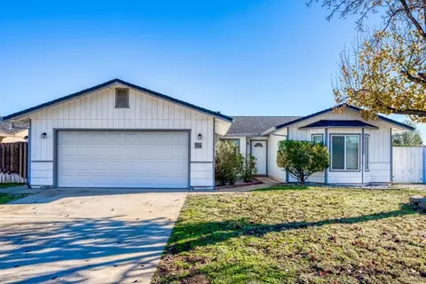 3715 Capricorn Way, Redding, CA 96002 photo 1