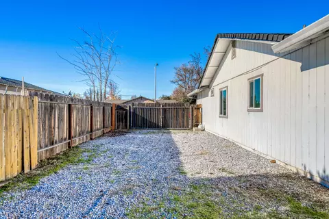3715 Capricorn Way, Redding, CA 96002 photo 29