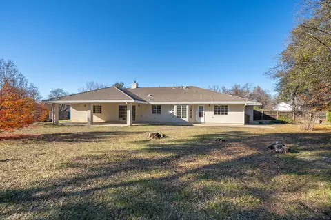 3318 Toro Way, Redding, CA 96002 photo 2