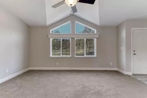 13926 Bear Cub Ct, Redding, CA 96003 photo 15