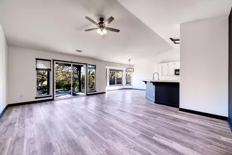 3525 Sunglow Dr, Redding, CA 96001 photo 3