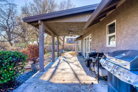 3525 Sunglow Dr, Redding, CA 96001 photo 22