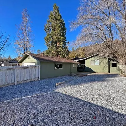 1537 Benton Dr, Redding, CA 96003 photo 7