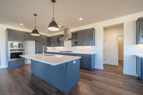 3870 Colby Trl, Redding, CA 96002 photo 10