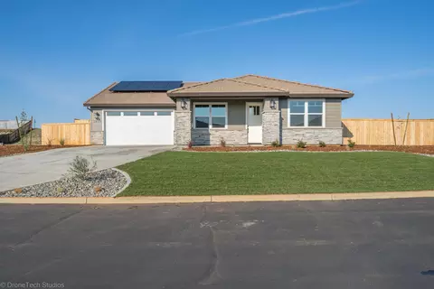 3870 Colby Trl, Redding, CA 96002 photo 1