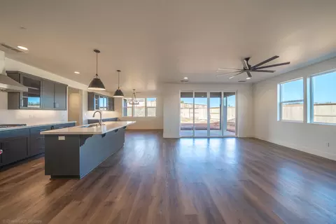 3870 Colby Trl, Redding, CA 96002 photo 4