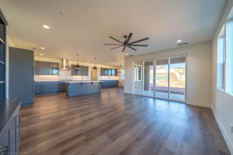 3870 Colby Trl, Redding, CA 96002 photo 8