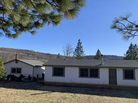 29218 Brush Patch Ln, Round Mountain, CA 96084 photo 3