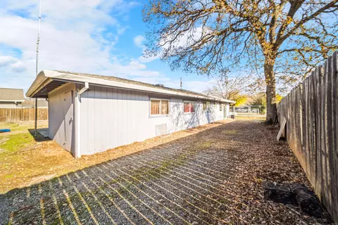 2358 Oxford Rd, Redding, CA 96002 photo 22
