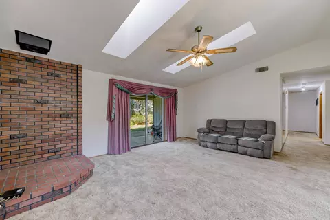 3398 Somerset Ave, Redding, CA 96002 photo 1