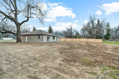 2541 S Waverly Ave, Redding, CA 96001 photo 14