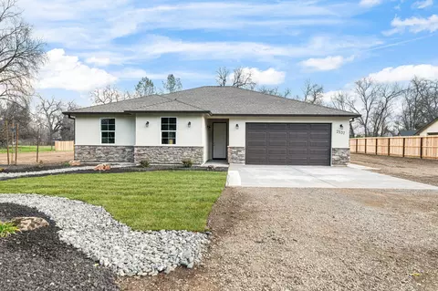 2537 S Waverly Ave, Redding, CA 96001 photo 1