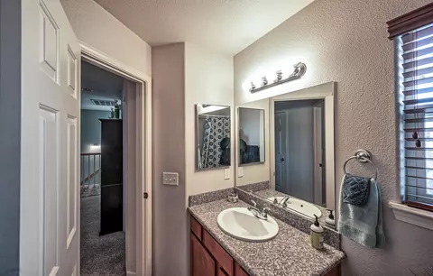 2055 Vienna Way, Redding, CA 96003 photo 16