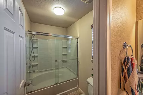 2055 Vienna Way, Redding, CA 96003 photo 13