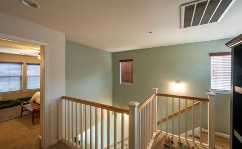 2055 Vienna Way, Redding, CA 96003 photo 9