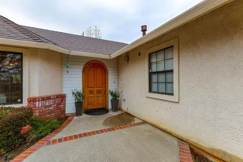 13260 Padani Dr, Redding, CA 96003 photo 4