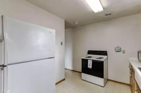 2056 Galaxy Way, Redding, CA 96002 photo 7
